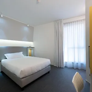 4* Hotel Executive Boutique